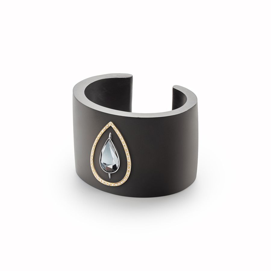 Bracelet in ebony and yellow gold with diamonds Totem | BR EBGOCCIA PV BRILL